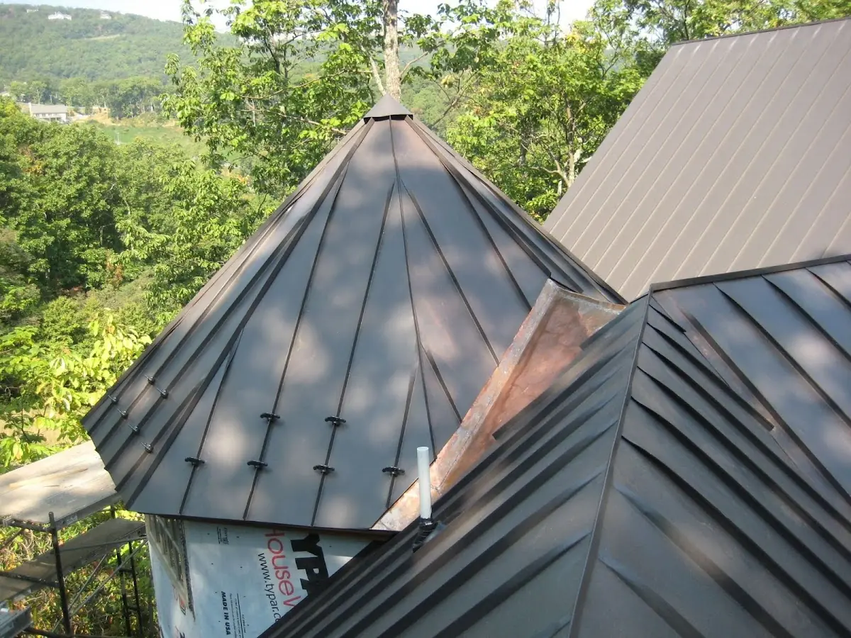Professional Gutter Cleaning by Craftsman Roofing in Presque Isle